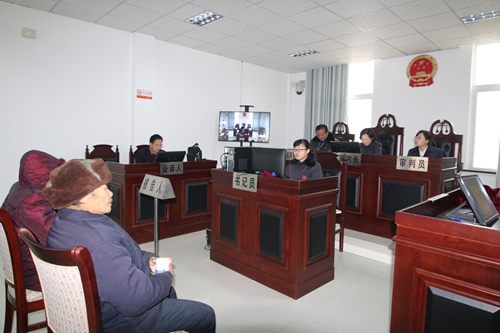 庭审现场_副本.jpg